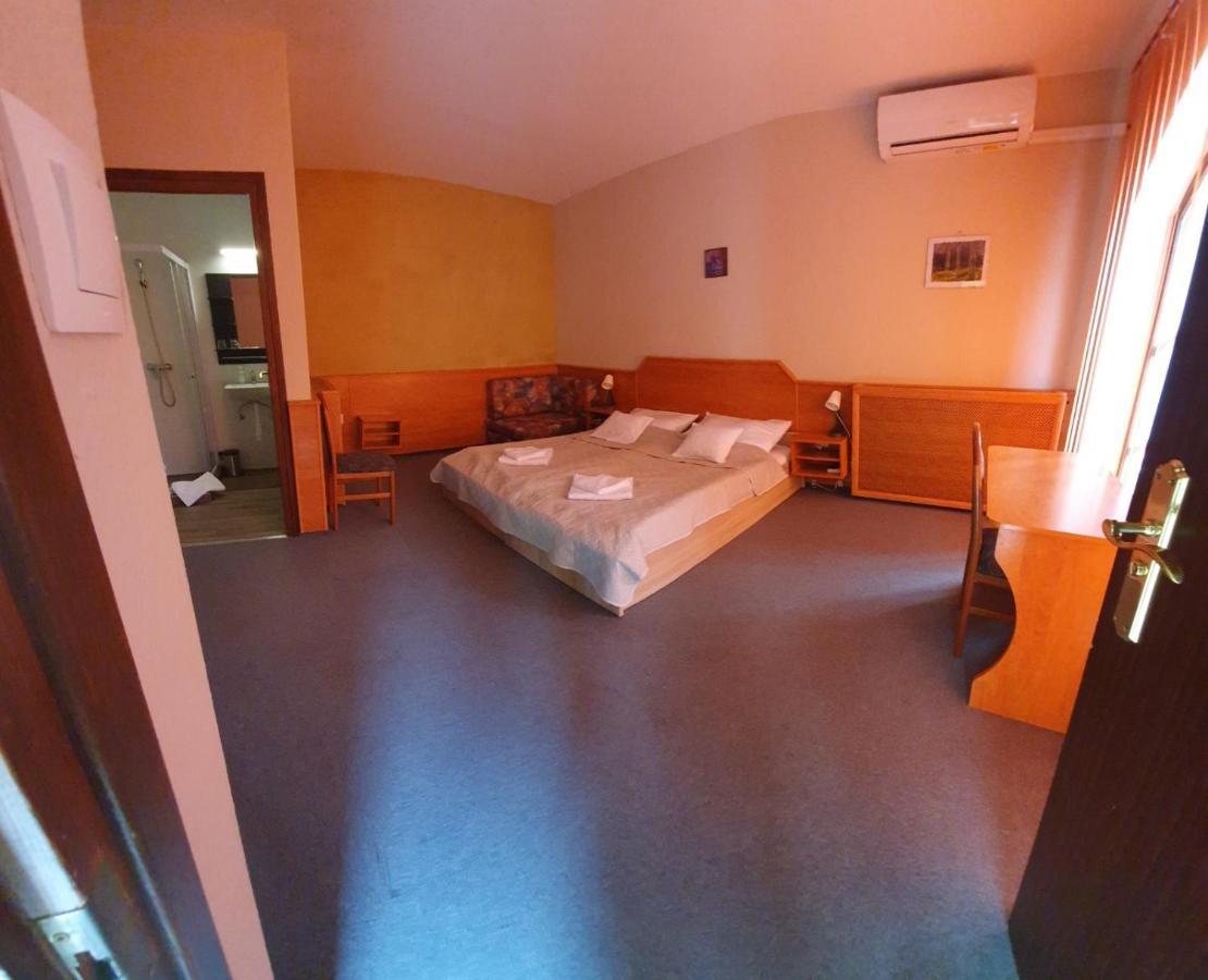 Delanta Panzio Bed & Breakfast Beci Exterior foto
