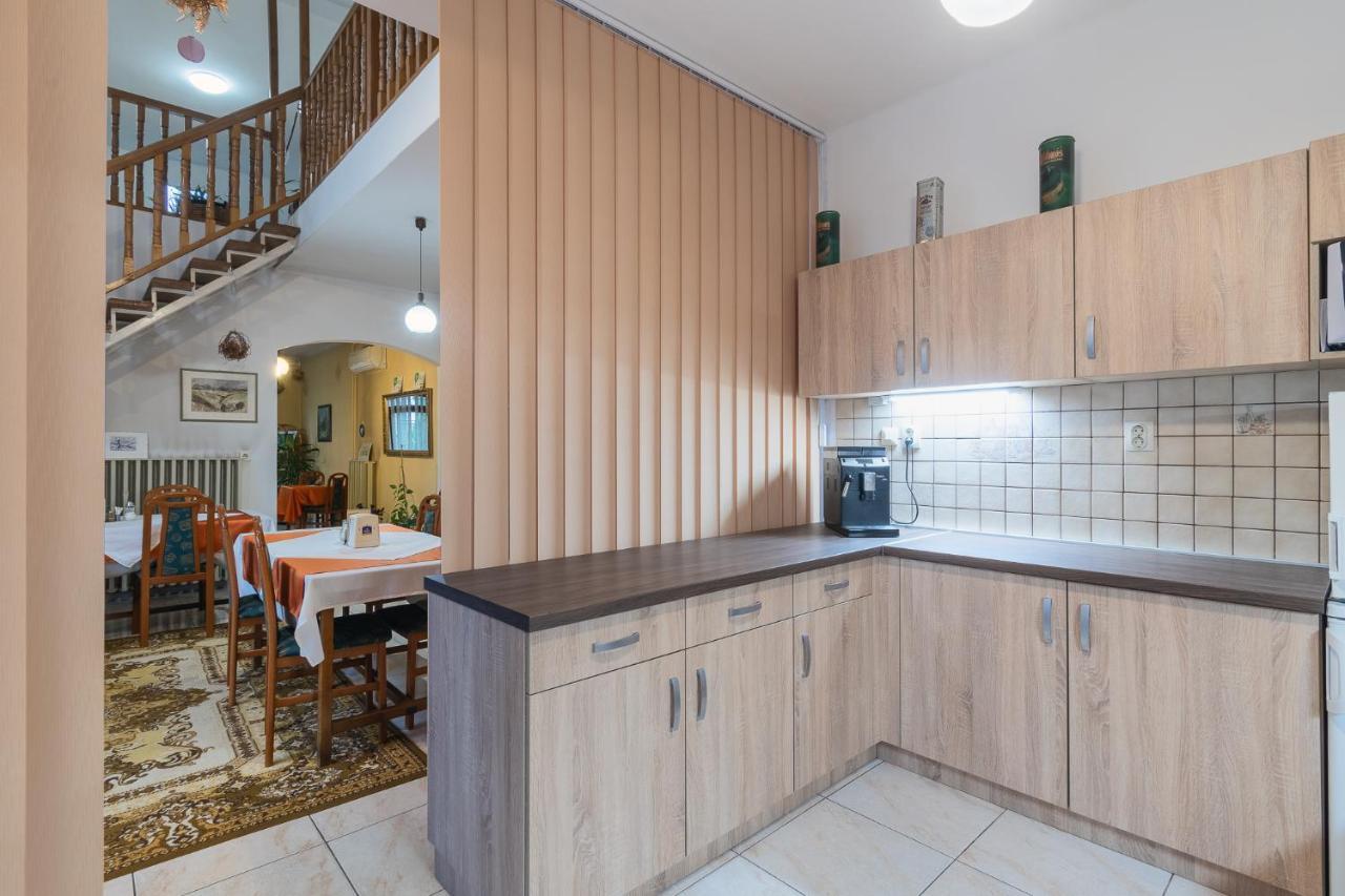 Delanta Panzio Bed & Breakfast Beci Exterior foto