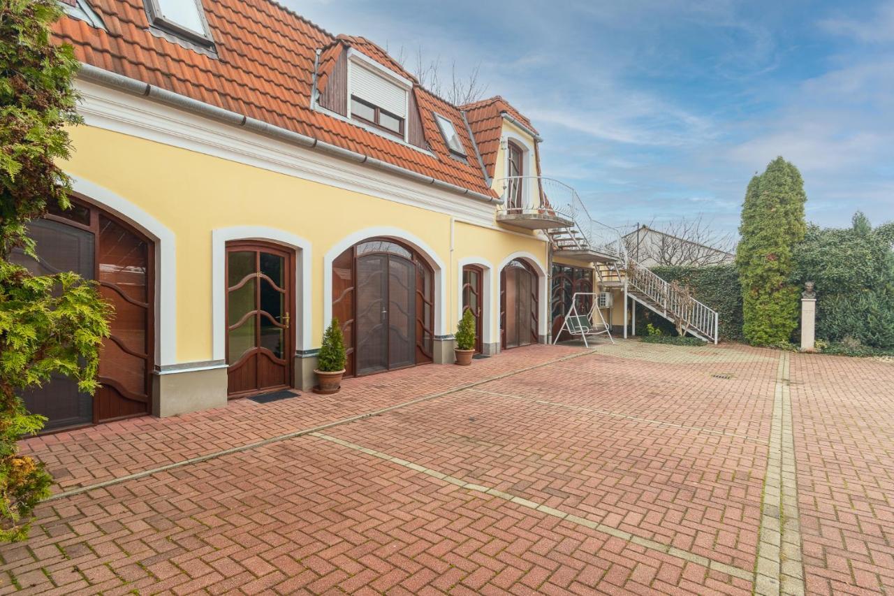 Delanta Panzio Bed & Breakfast Beci Exterior foto