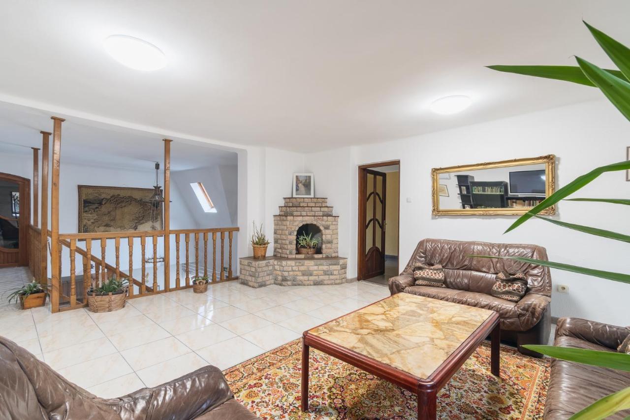 Delanta Panzio Bed & Breakfast Beci Exterior foto